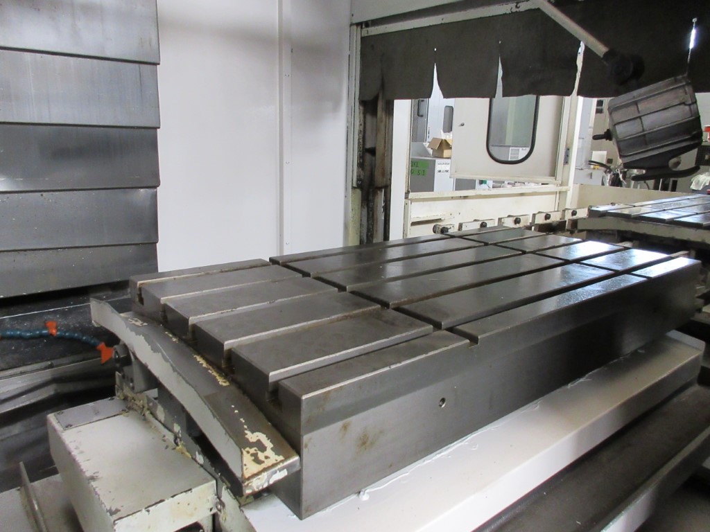 OKK 立型マシニングセンター VM5III