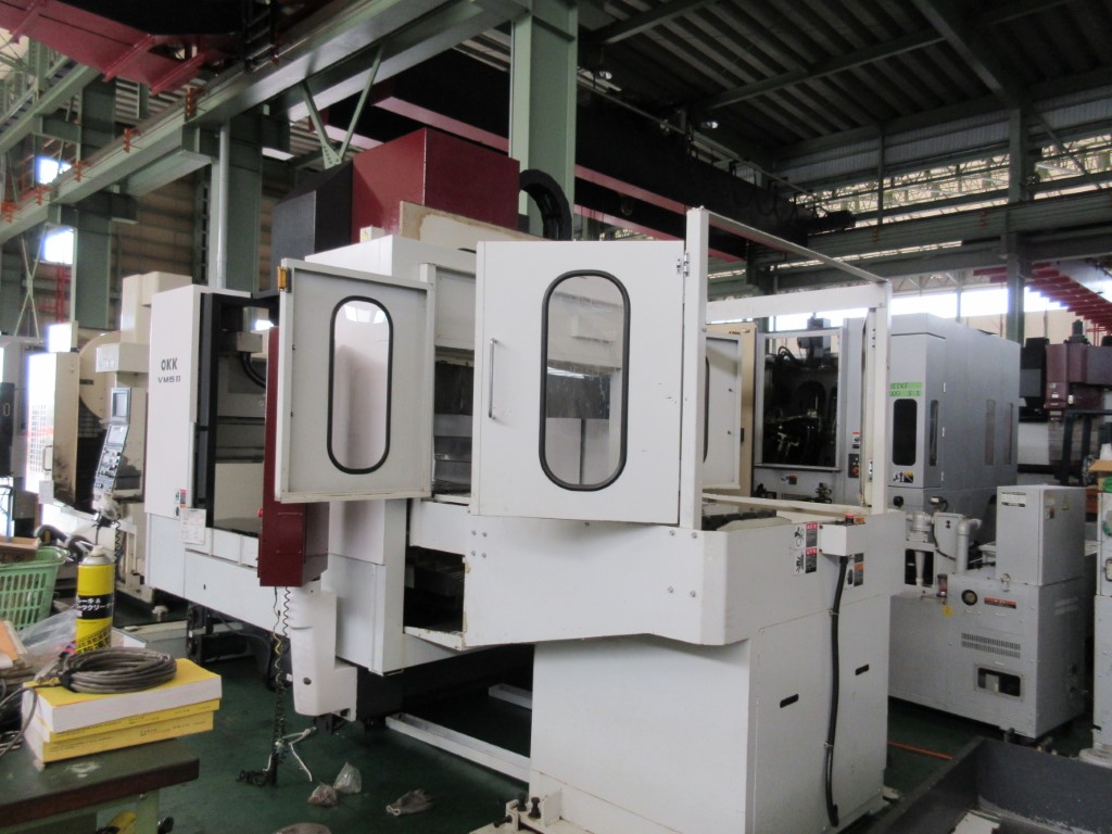 OKK 立型マシニングセンター VM5III