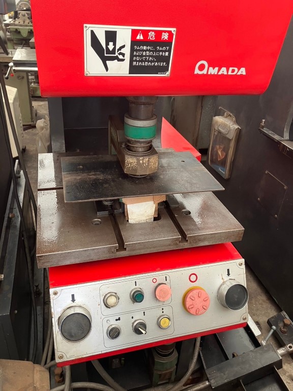 アマダ 50Tセットプレス SP-50