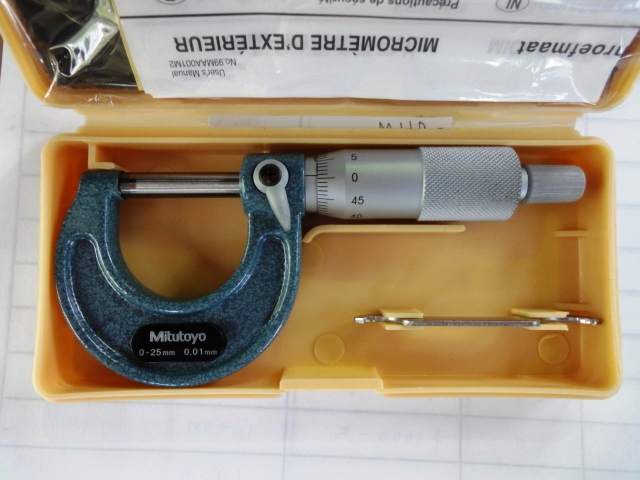 ミツトヨ マイクロメーター M110-25