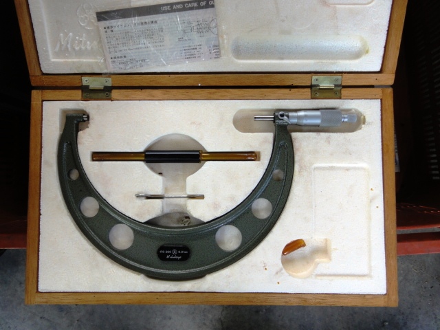 ミツトヨ マイクロメーター OM-200