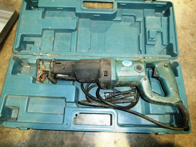 マキタ レシプロソー JR3030T