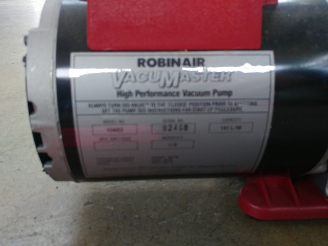 ロビネア 真空ポンプ