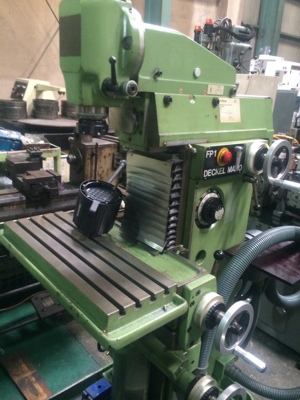 DECKEL 万能フライス FP1-2102