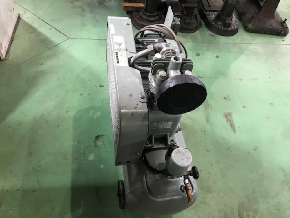 日立 エアーコンプレッサー 0.75P-9.5VA5