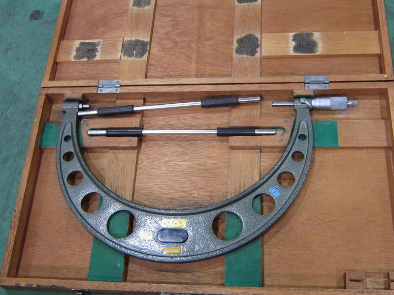 ミツトヨ 外側マイクロメーター OM-325(103-149)