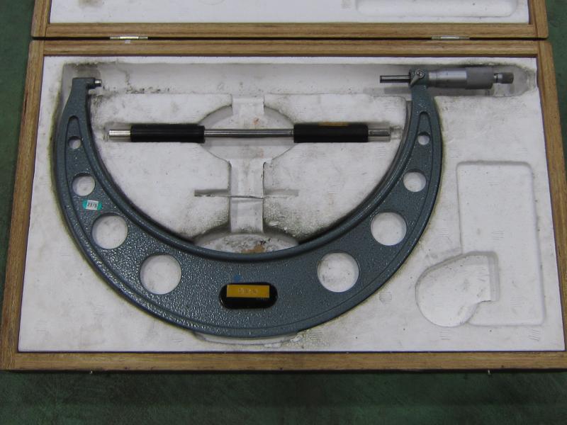 ミツトヨ 外側マイクロメーター OM-250(103-146)