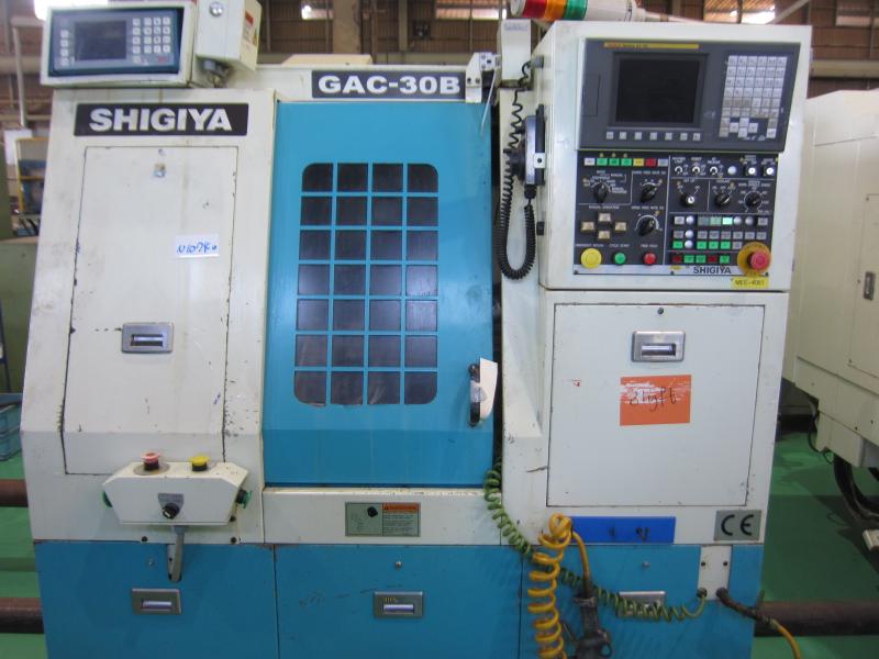 シギヤ精機製作所 NCアンギュラ円筒研削盤 GAC-30B