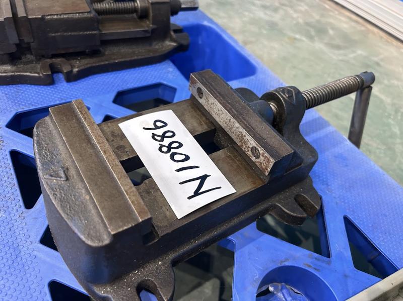 ボール盤用バイス