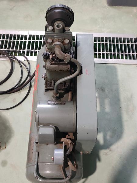 日立 レシプロコンプレッサー BEBICON