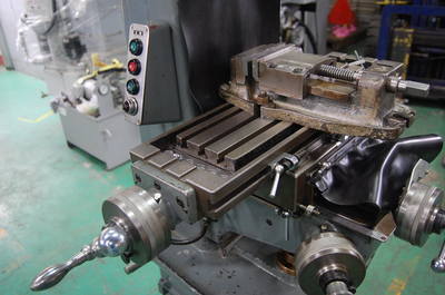 山田機械工業 立フライス FV-1