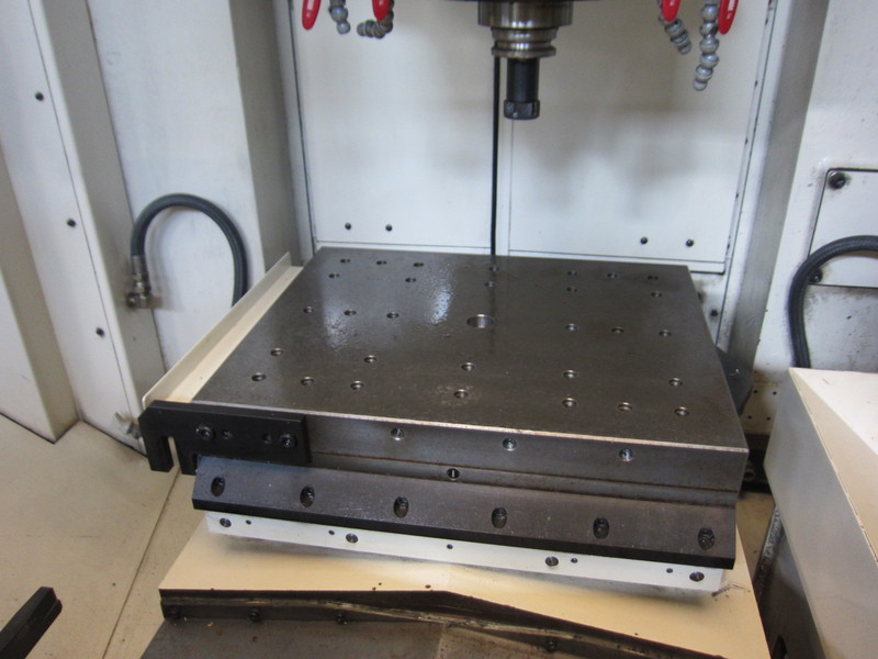 安田工業 CNCジグボーラー YBM-640V-PC