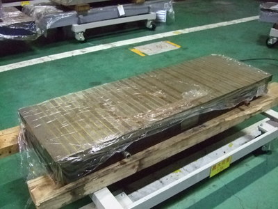 フジ磁工 電磁チャック(研削用) FA300x900