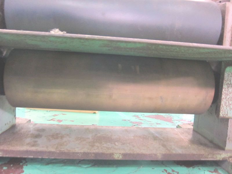 ローラー式加圧装置