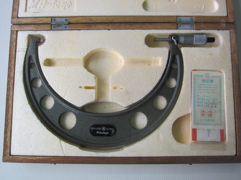 ミツトヨ 外側マイクロメーター OM-225(103-145A)