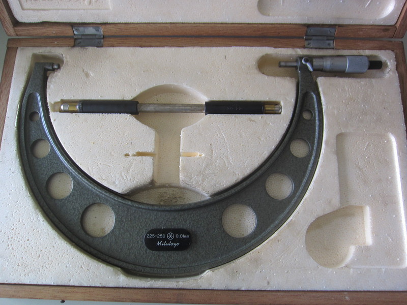 ミツトヨ 外側マイクロメーター OM-250(103-146A)