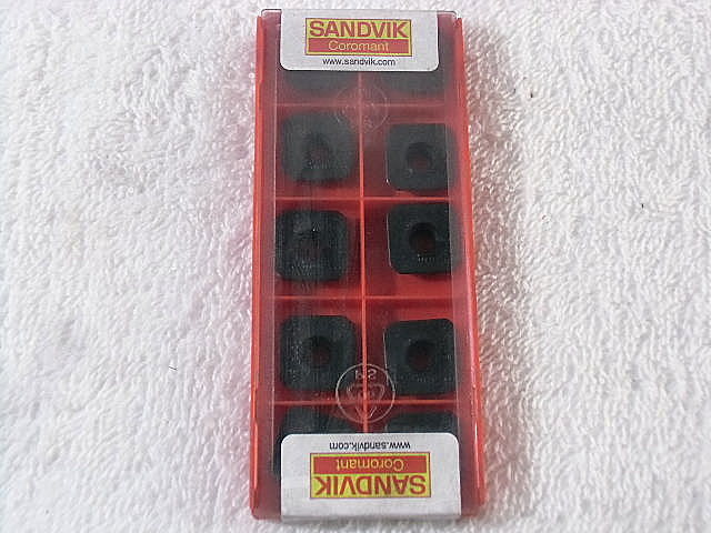サンドビック チップ R245-12 T3 M-KM