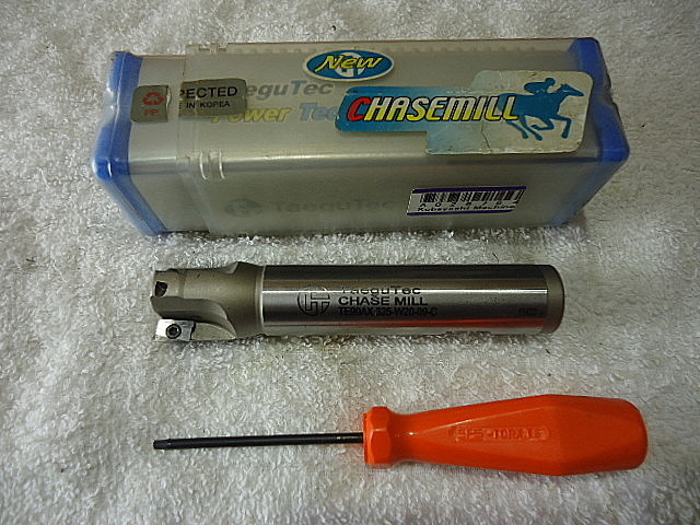TaeguTec スローアウェイエンドミル TE90AX 325-W20-09-C
