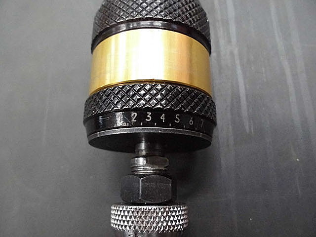 NPK トルクチャック AD11A-JS9-J1