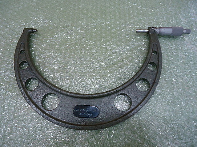 ミツトヨ 外側マイクロメーター OM-225(103-145)