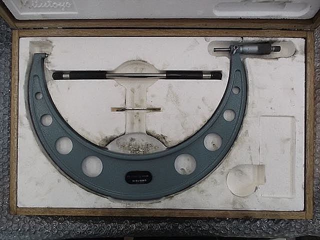 ミツトヨ 外側マイクロメーター OM-300(103-148)