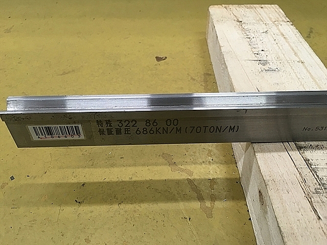 金型 322