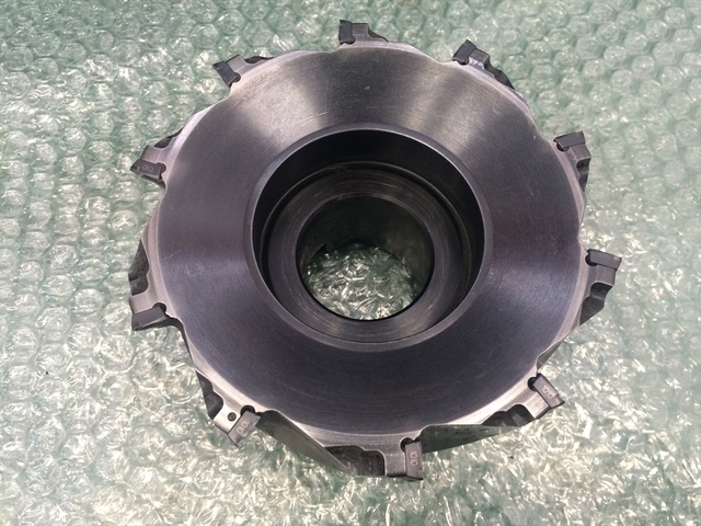 サンドビック フェイスミル A490-125J38.1-08M