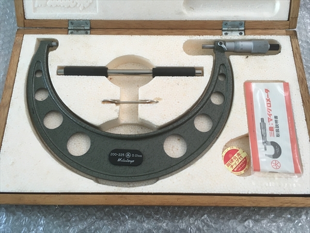 ミツトヨ 外側マイクロメーター OM-225(103-145)