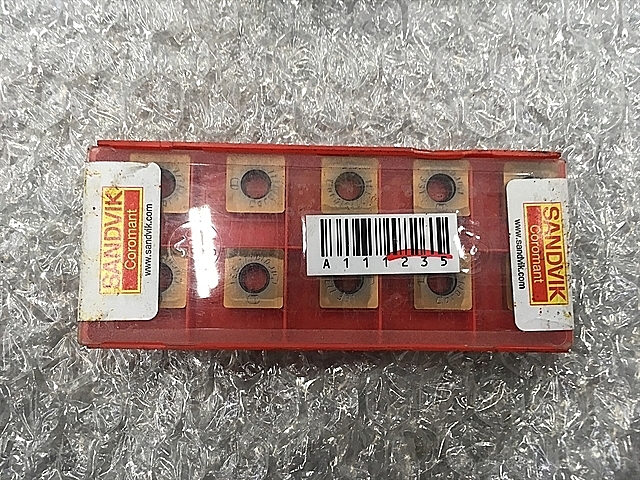 サンドビック チップ 新品 N331.1A-11 50 08H-WL 1030