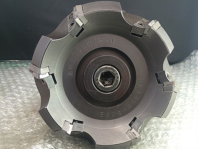 三菱マテリアル フェイスミル SE445R0506E