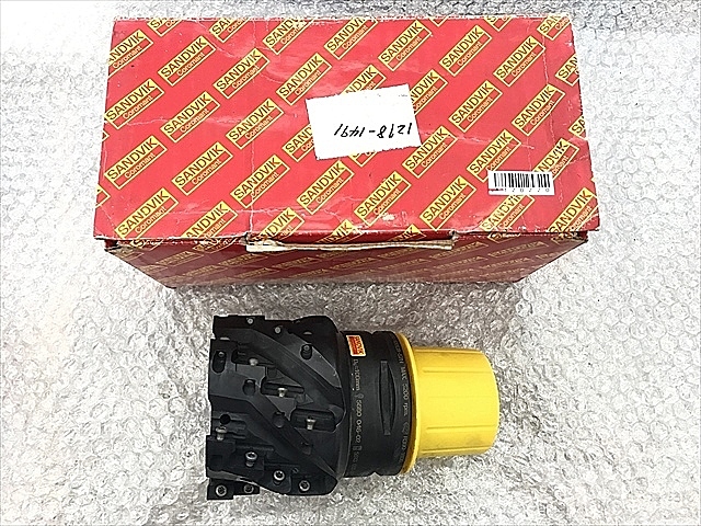 サンドビック 肩削りカッター R390-100C8-57H