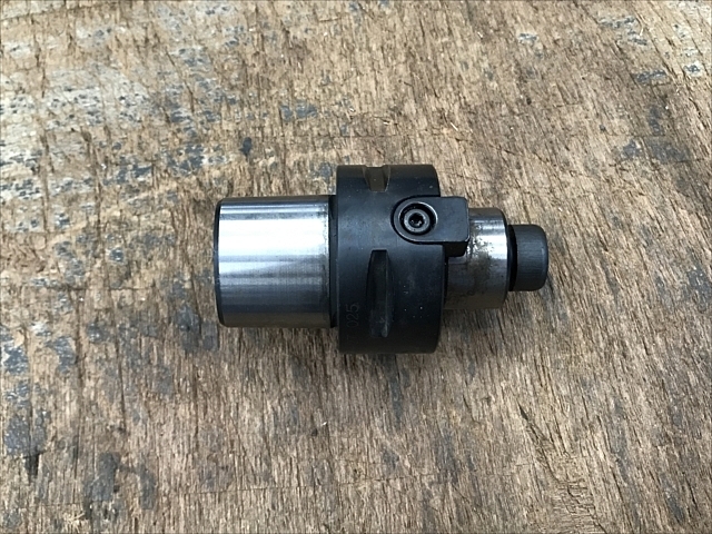 SANDVIK アダプタ C5-391.05-27 025