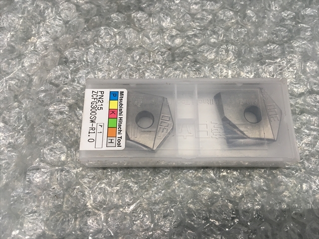 三菱マテリアル スローアウェイチップ 新品 PN215ZCFG300SW-R1.0
