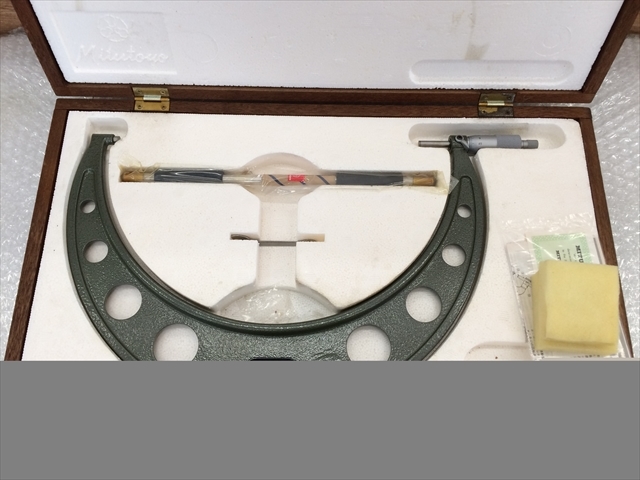 ミツトヨ 外側マイクロメーター OM-300(103-148A)