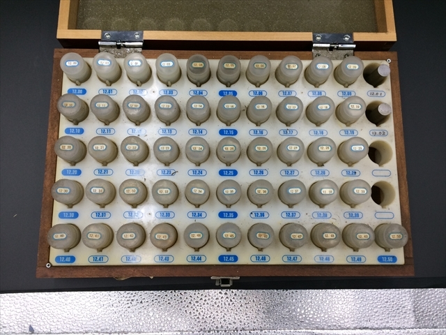 新潟精機 ピンゲージセット AA-12A