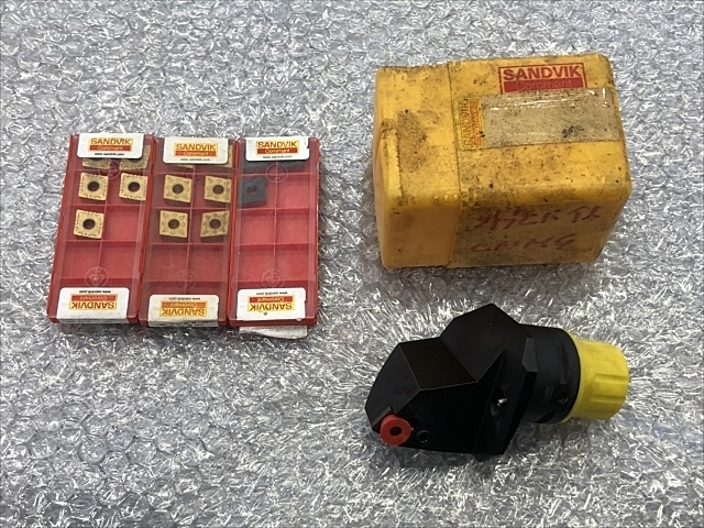 SANDVIK バイトホルダー 880 367172R3001