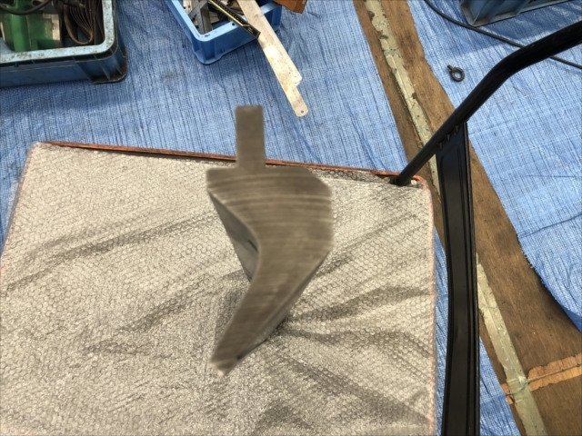 アマダ 金型