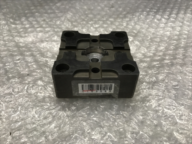 システム3R 電極ホルダー