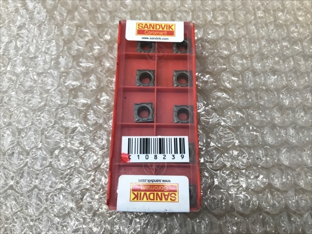 サンドビック チップ 新品 SCMT 09 T3 04-PF 5015