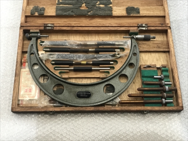 ミツトヨ 替えアンビル式外側マイクロメーター OMC-300W(104-102)