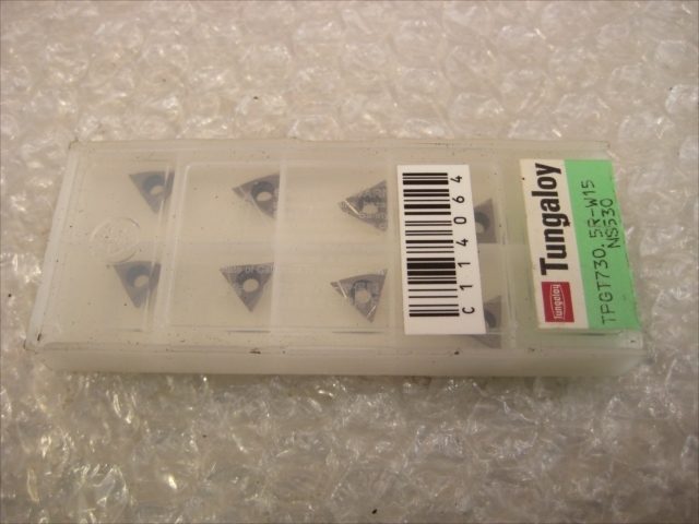 タンガロイ チップ 新品 TPGT090202R-W15