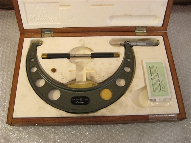 ミツトヨ 外側マイクロメーター OM-225(103-145)