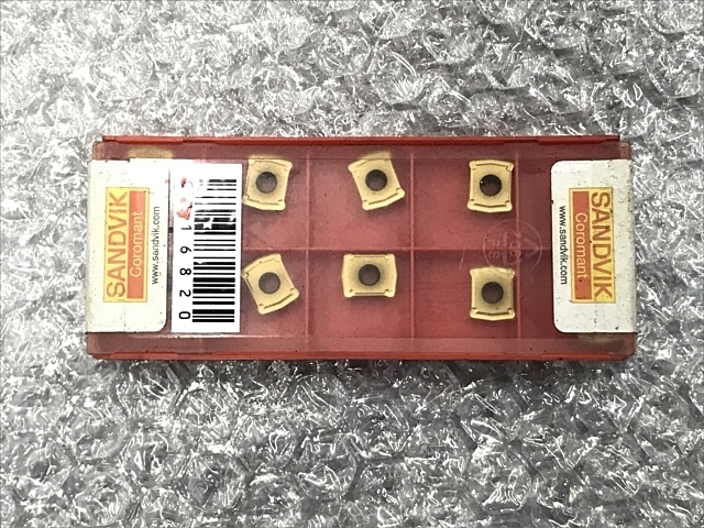 サンドビック チップ 新品 LCMX040308-53