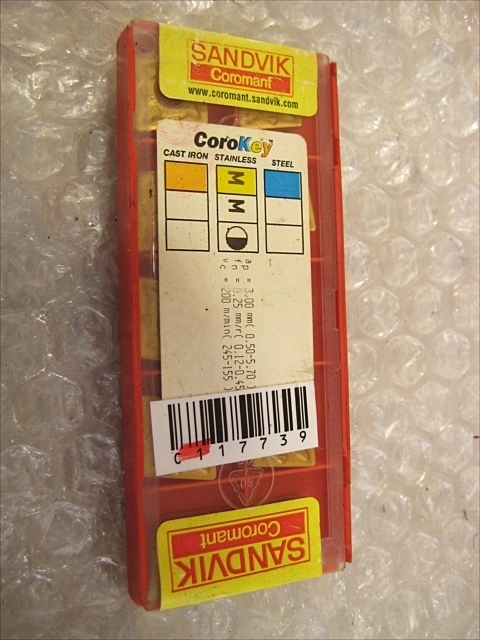 サンドビック チップ 新品 CNMG120408-MM