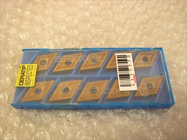 京セラ チップ 新品 DNMG150404SU