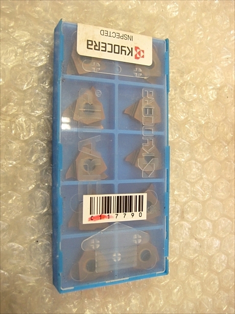 京セラ チップ 新品 GBA43R200-020