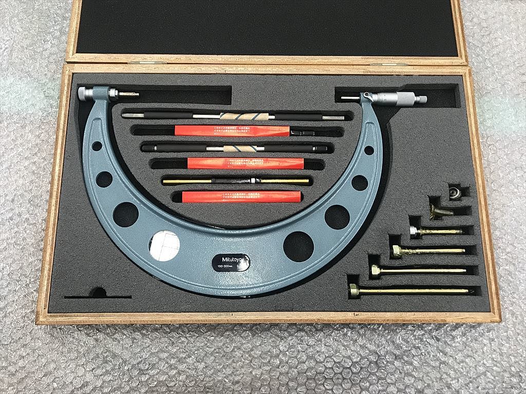 ミツトヨ 替アンビル式マイクロメーター OMC150-300(104-136)