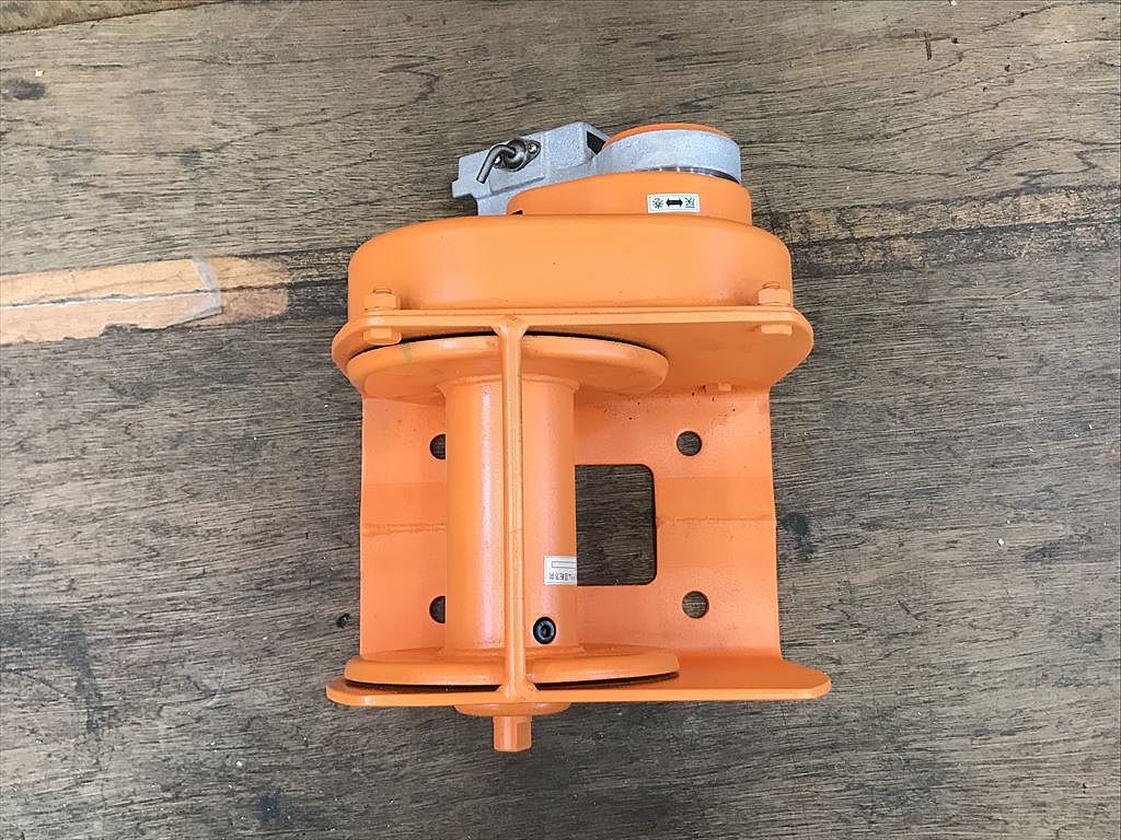 富士製作所 ポータブルウインチ PW-1000