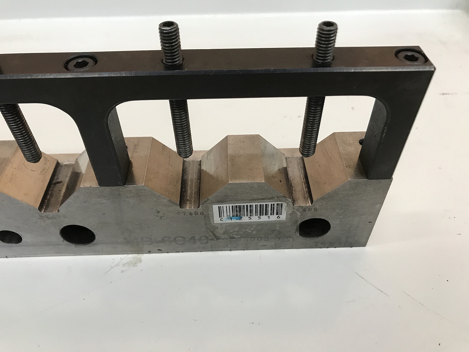 NEOTEC 放電加工用Vブロック MB-6C40