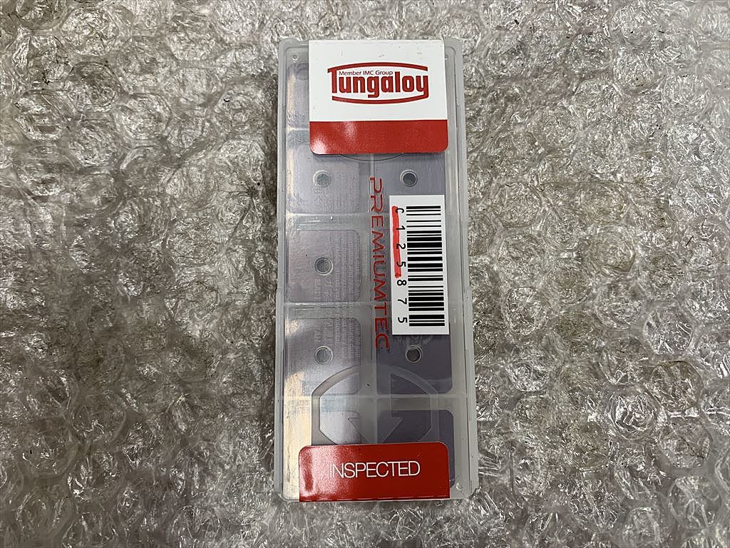 京セラ チップ 新品 DCGT0702003FL-U